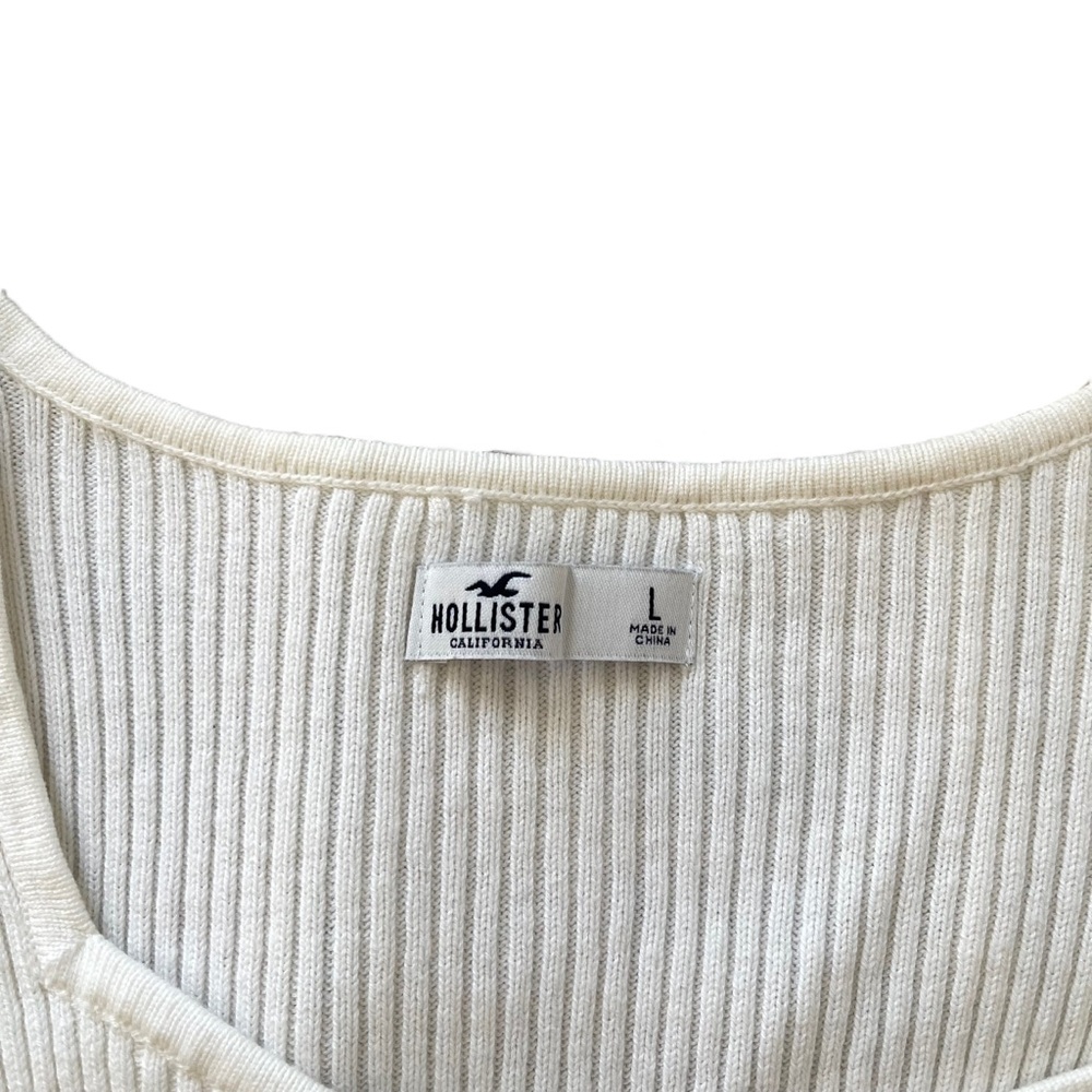 Hollister White Ribbed Knit Long Sleeve V Neck Cropped Sweater Size L Chic - Picture 2 of 5